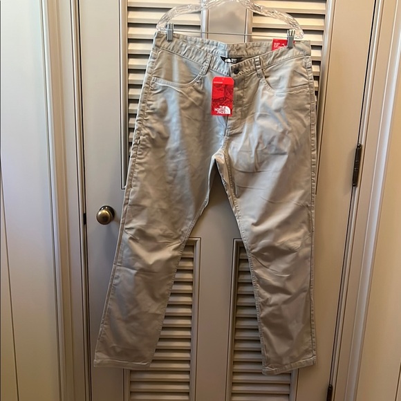 The North Face Men's Chinos - Light Gray - Picture 1 of 7